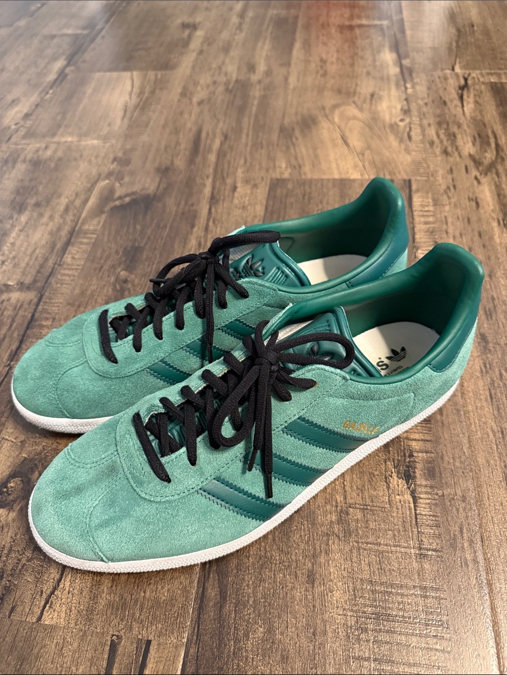 adidas Men’s Low-Profile Green Suede Sneakers with Black Laces